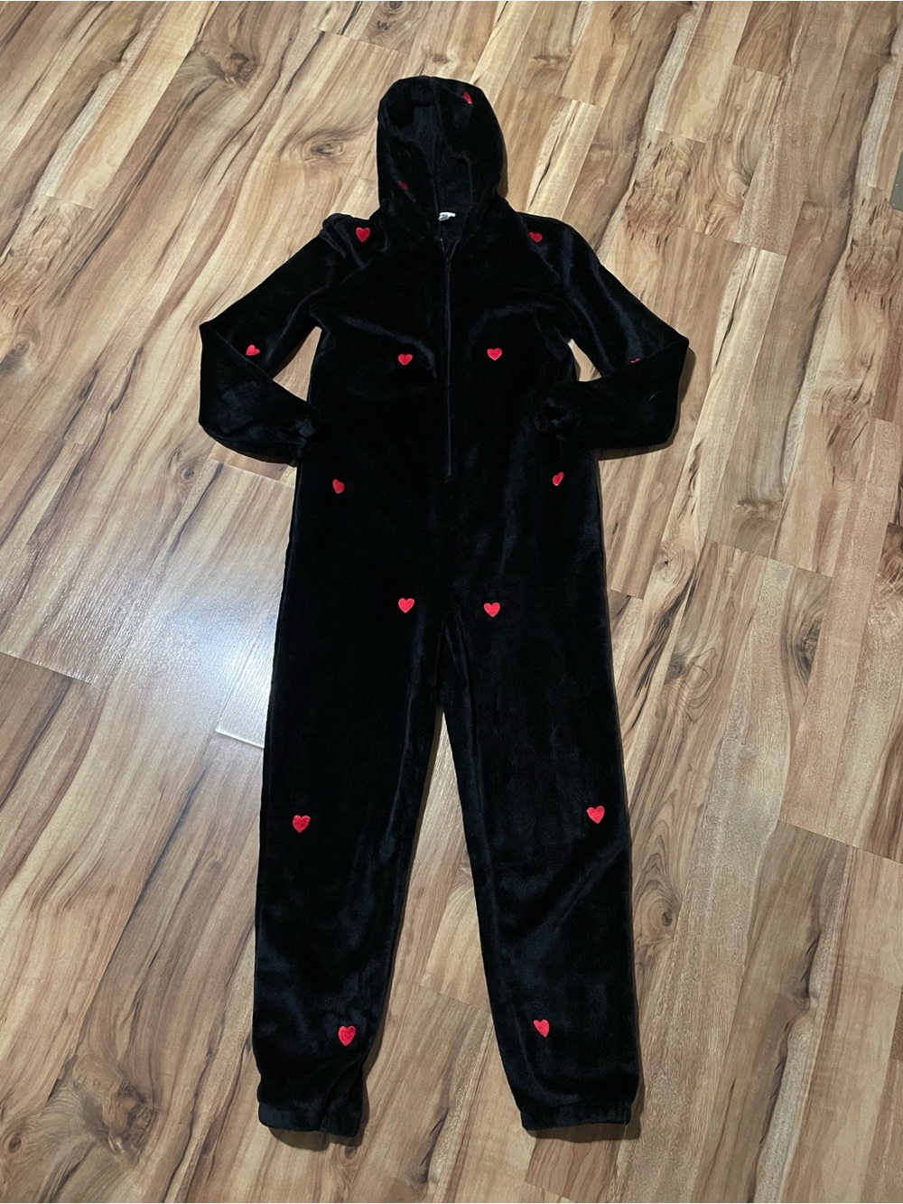 PINK Victoria's Secret Cozy Black Fleece One Piece Red Heart Hooded Onesie XS/S